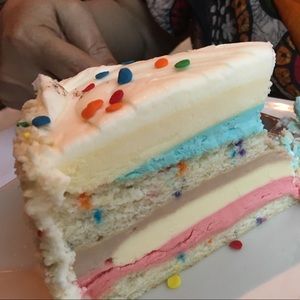 Meet your Posher, Farhana